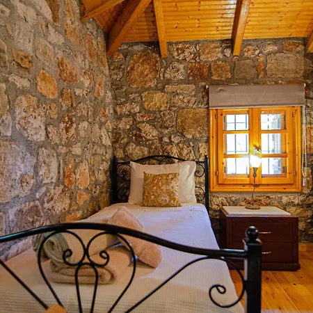 Kefalonian Luxury * Kastron (Kefalonia)