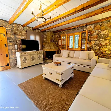 Kefalonian Luxury Kástron