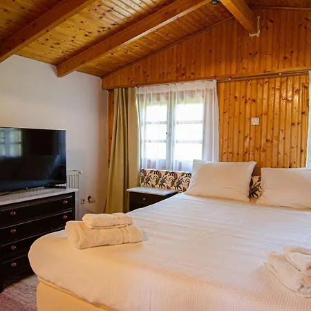 Kefalonian Luxury * Kásztro