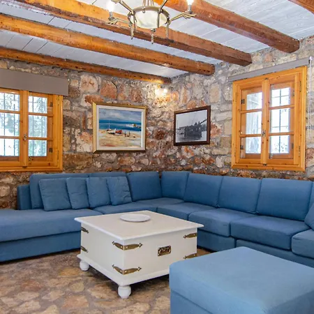 Kefalonian Luxury Villa Kastron (Kefalonia)