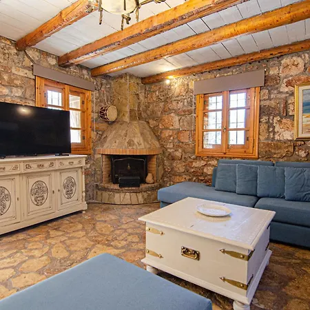 Kefalonian Luxury Kastron (Kefalonia)