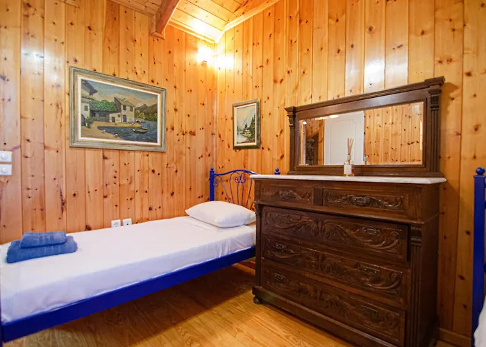 Kefalonian Luxury * Kastron (Kefalonia)